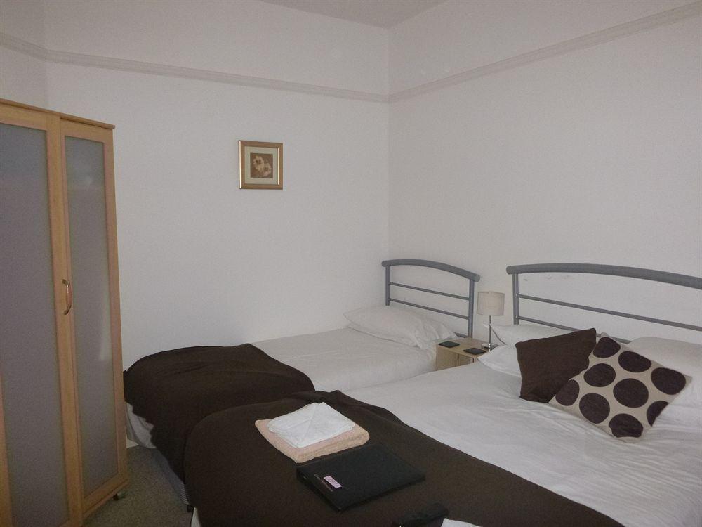 Oasis House Hotel Falmouth Buitenkant foto