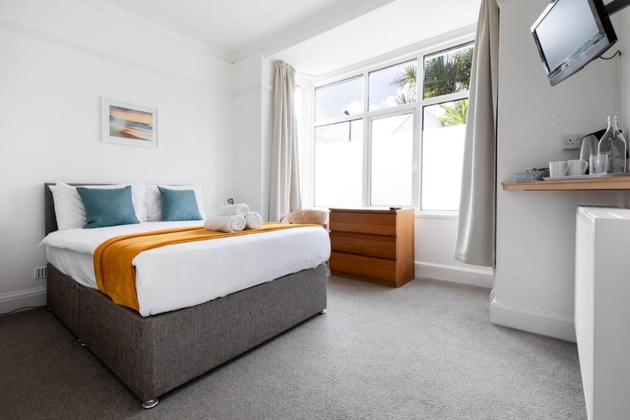Oasis House Hotel Falmouth Buitenkant foto