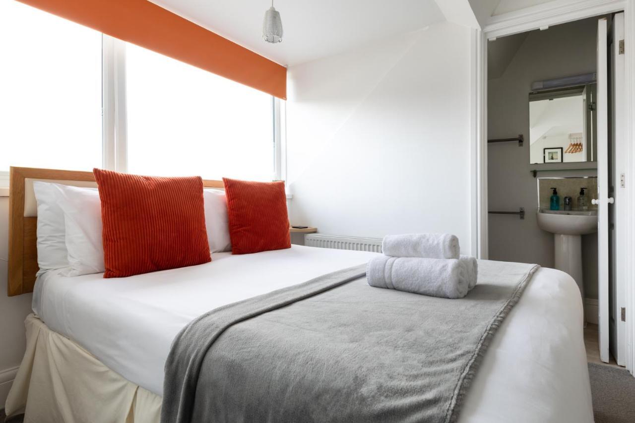 Oasis House Hotel Falmouth Buitenkant foto