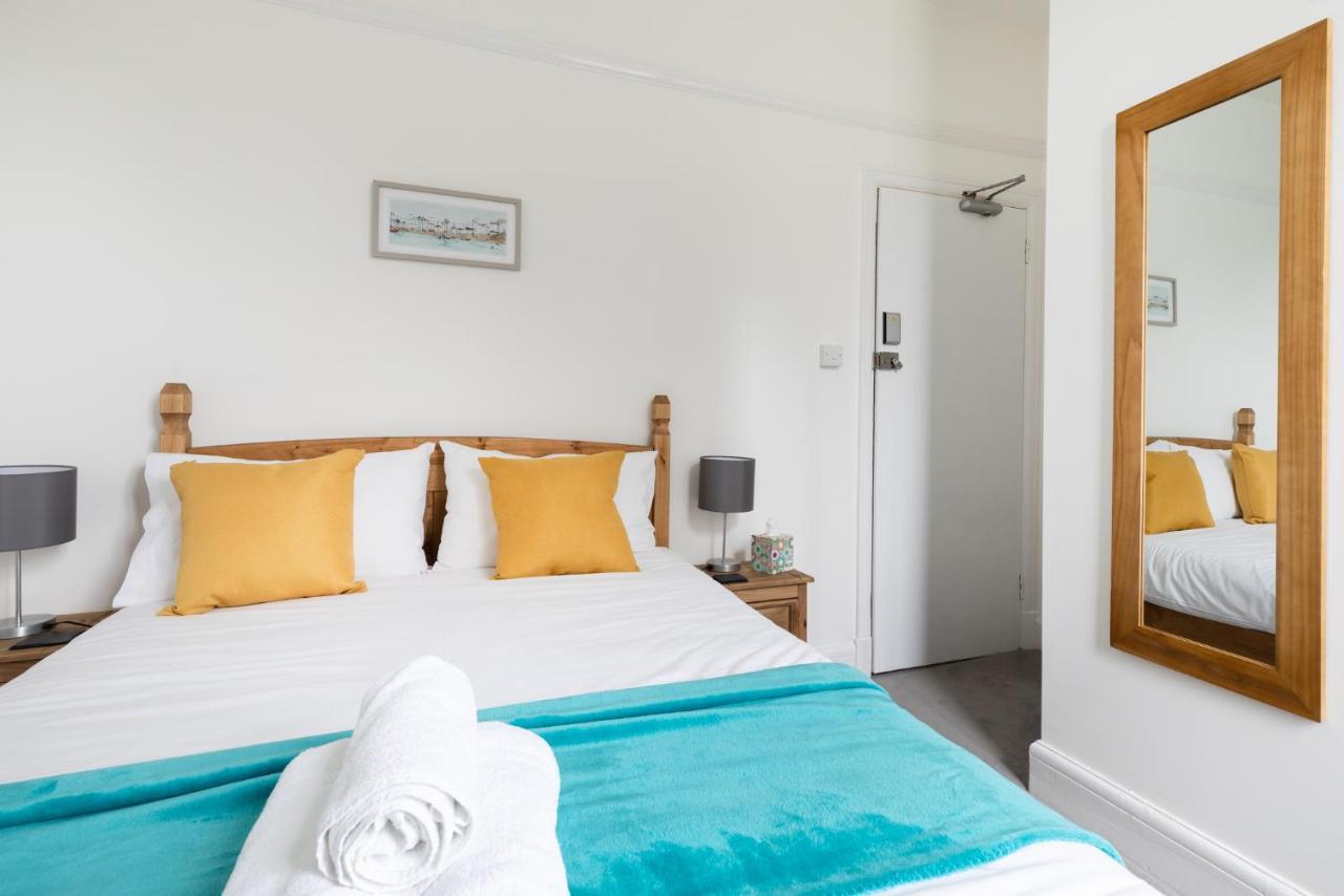 Oasis House Hotel Falmouth Buitenkant foto